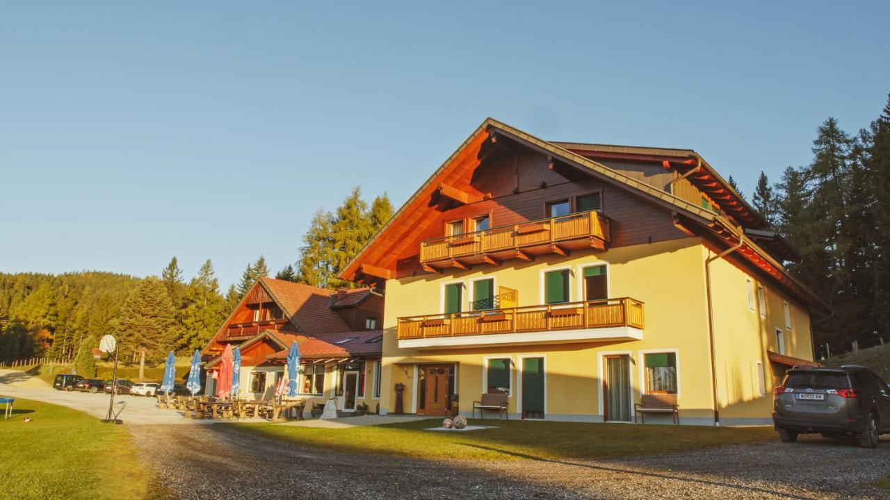 Alpengasthaus Giesslhuette Hotel Волфсберг Екстериор снимка